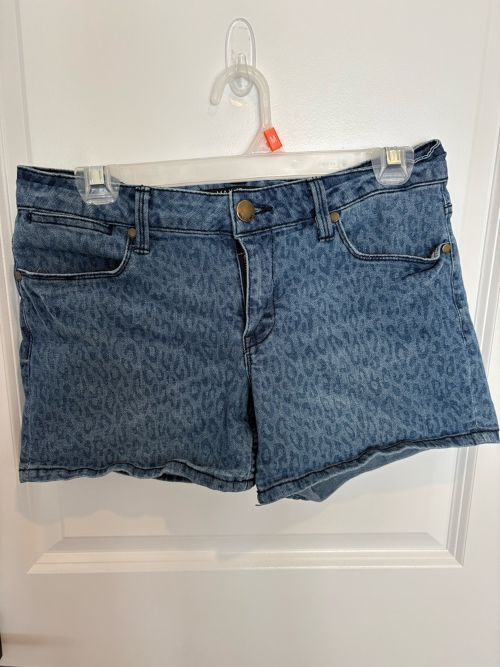 Max Jeans Blue Leopard-Print Denim Shorts